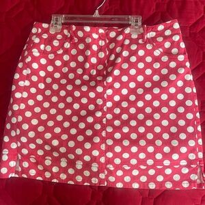 Pink & whit polka dot skirt.